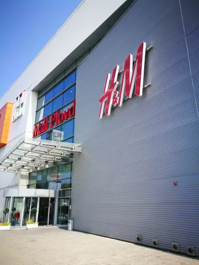 H&M