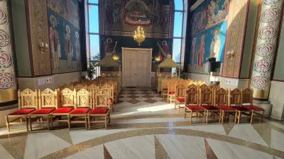 Храм „Свети Николай Мирликийски Чудотворец“