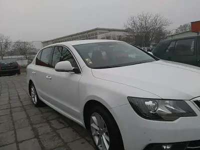 Дани Кар