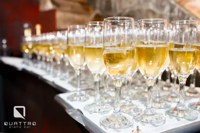 Quattro Piano Bar