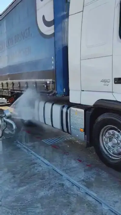 TIR WASH TIR PARKING