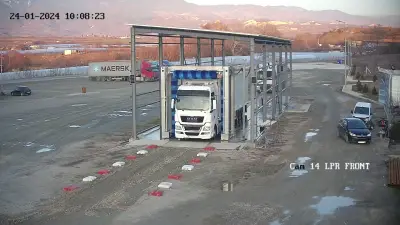 TIR WASH TIR PARKING