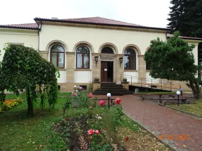 Община Етрополе