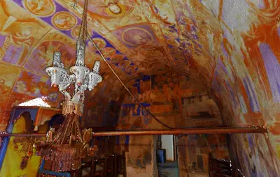 Храм "Св. Николай Mирликийски Чудотворец"