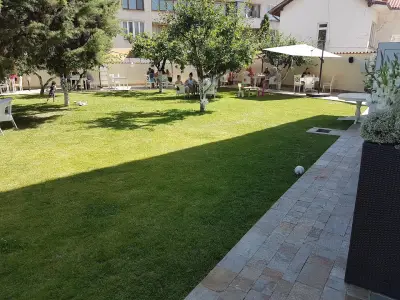 Green Hill Guest House