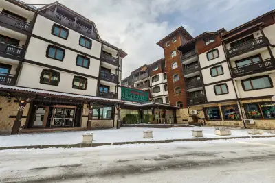 Emerald Apartment-complex