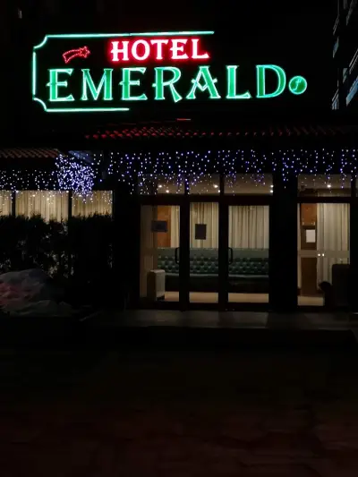Emerald Apartment-complex
