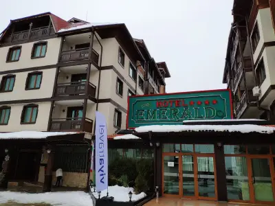 Emerald Apartment-complex