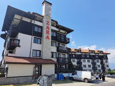 Зара Хотел
