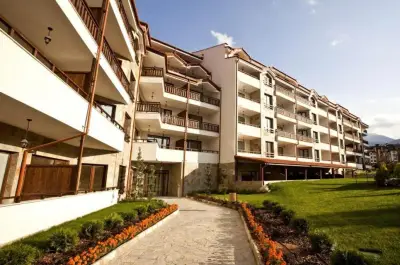 Parklands Hotel & Pool