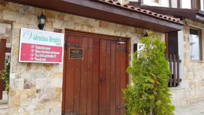 ★ Stylish & Cozy Studios in Valentina Heights Boutique Hotel ★