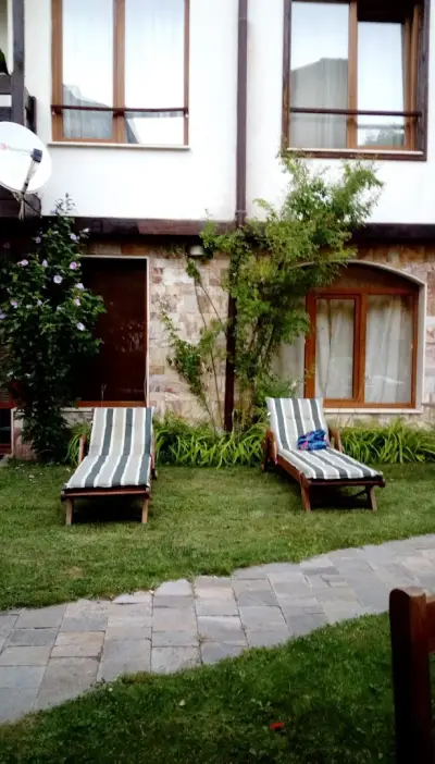 ★ Stylish & Cozy Studios in Valentina Heights Boutique Hotel ★