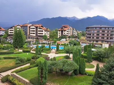 Aspen golf and ski resort