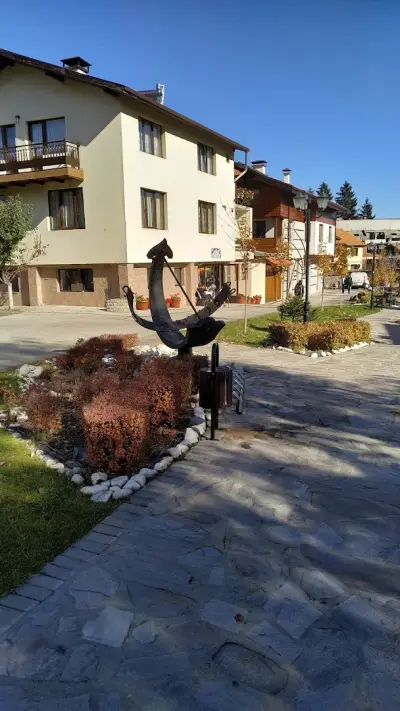 St George Ski & Holiday