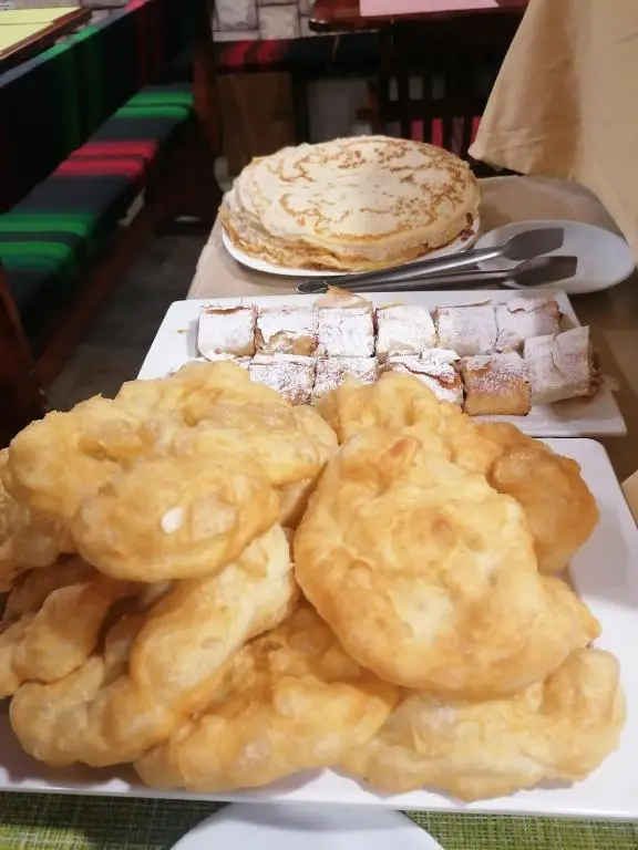 Тройна стая