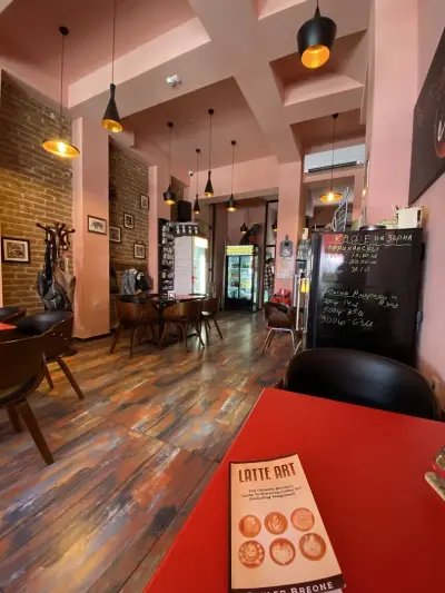 203.5 F Art Cafe, Asenovgrad