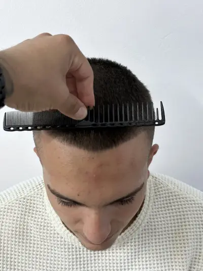 Elegant Men Barbershop