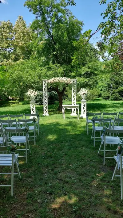 Merian Weddings