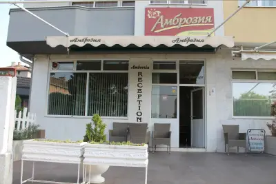 Family Hotel Ambrozia