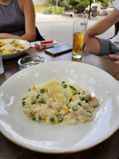 Ресторант „Бизонъ“