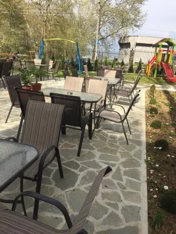 Eco Hotel Momata