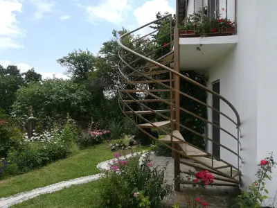Вила Алива
