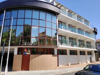 The LODGE Hotel