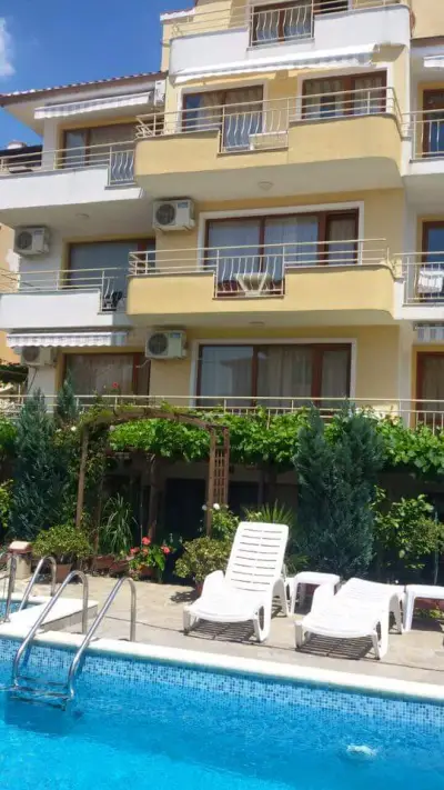 Triumph, Saint Vlas