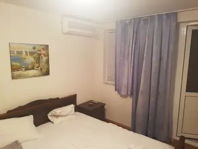 Стаи за Гости Каса Люба