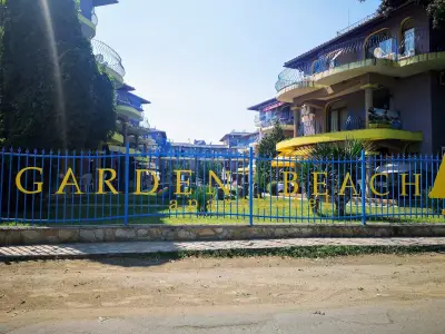 Garden Beach Apartment 28