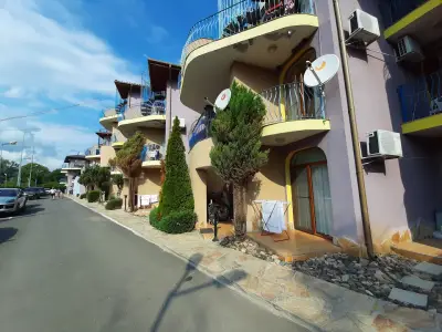 Garden Beach Apartment 28