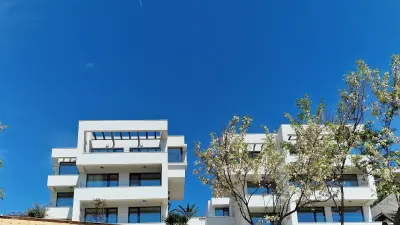Olive Villas- Free beach access & Free parking