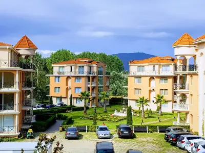 Хотелски комплекс Блу Ориндж