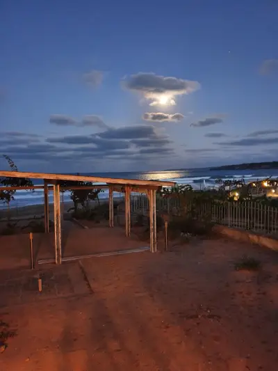 Hotel Marina, kavacite