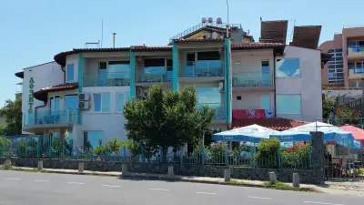 Хотел Лозите