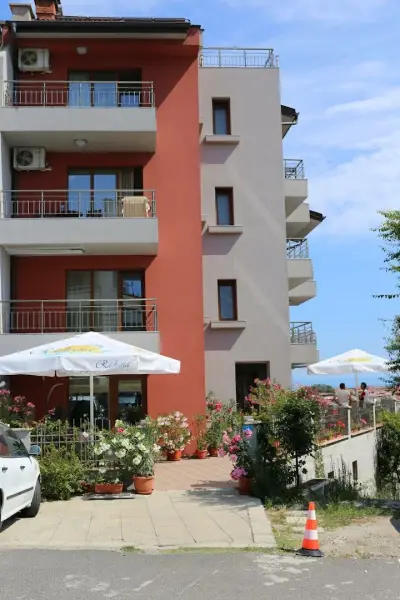 Family Hotel Radiana
