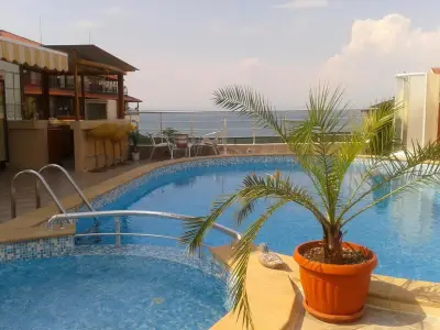 PERLA BEACH