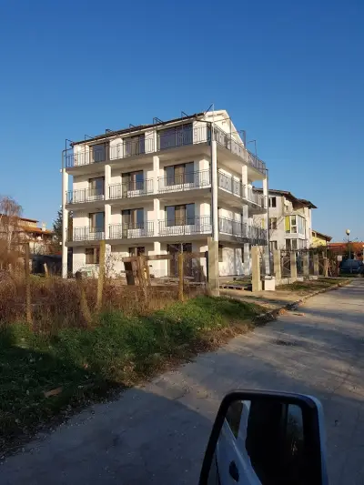 Weißer Schwan Белият лебед
