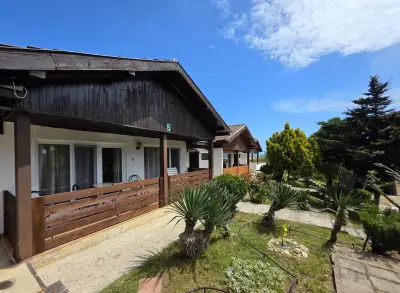 Alexander Bungalows