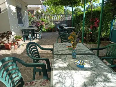 Къща за гости Василеви Синеморец - Guest House Vasilevi Sinemorets