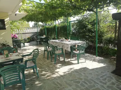 Къща за гости Василеви Синеморец - Guest House Vasilevi Sinemorets