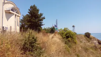 House Rezvaya with rooms for rent