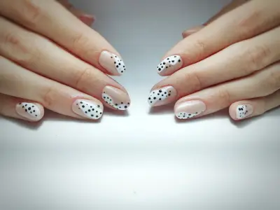 Darri's nails