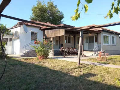 Къща за гости "Пчеличката Мая"