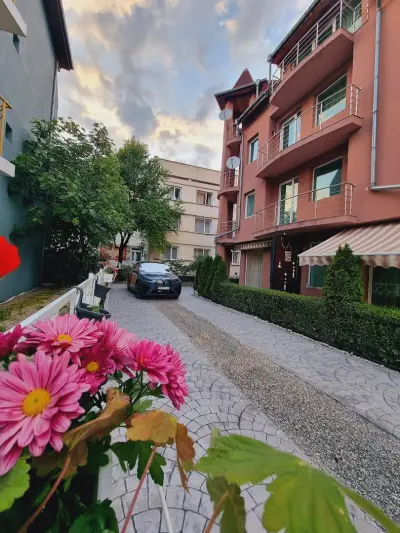 Бутикови апартаменти Емона