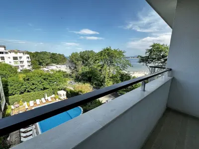 Green Paradise Deluxe Apartments