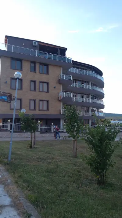Хотел М1