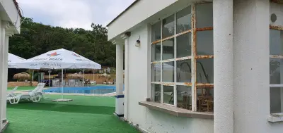 Хотел Форест Бийч