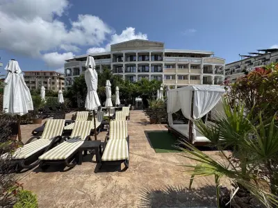 Siena Palace - Free parking