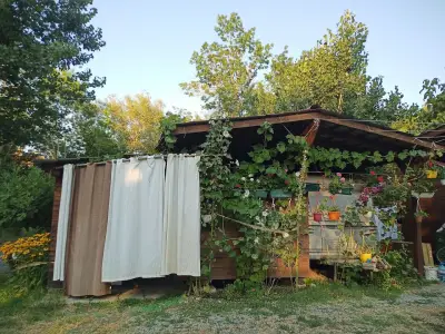 Къмпинг - Бунгала "НЕСТИНАРКА", Царево Camping - Bunglalows "NESTINARKA", Tzarevo